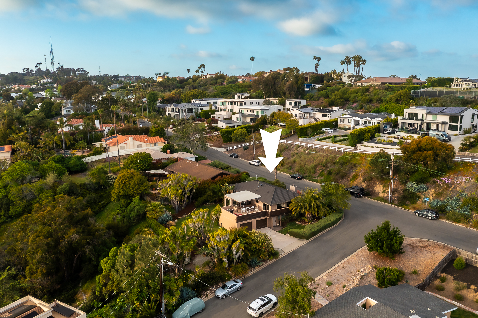 240503_6318CastejonDr-5