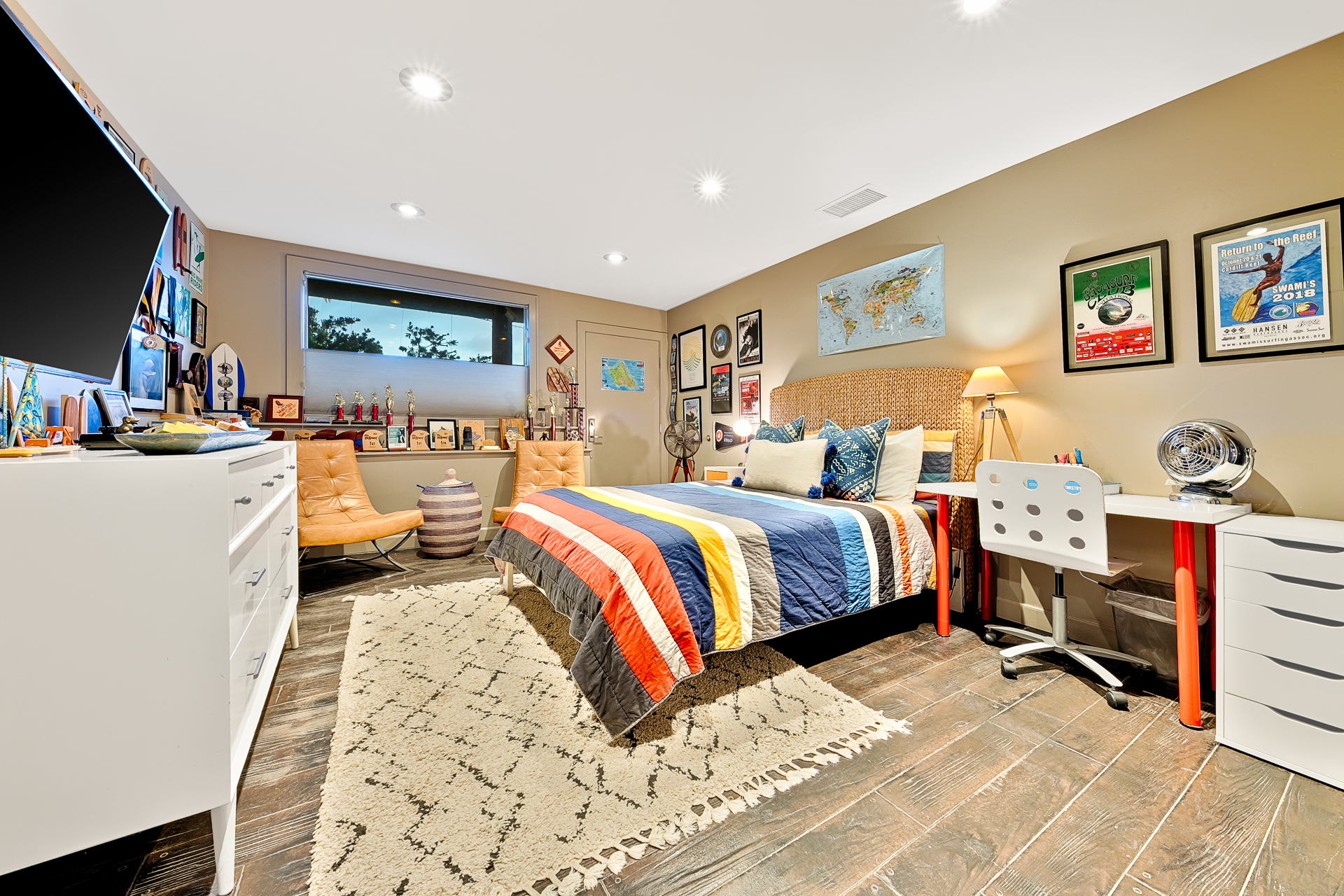 240503_6318CastejonDr-63